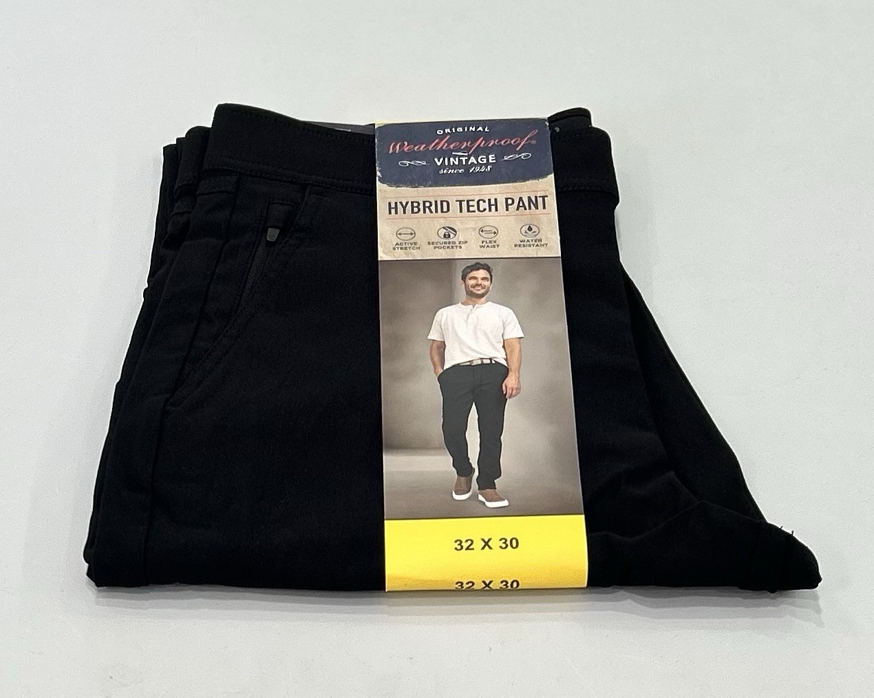 Weatherproof Vintage Hybrid Tech Pants for Men in Black Size 32X30