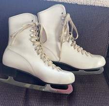 Vintage Women s White Leather Figure Skates Size 7.5