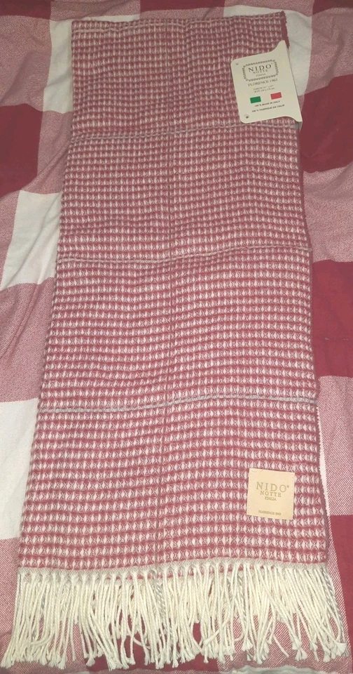 Nido Notte Italia Plaid Throw Blanket Red And White 51x67" Brand New - Image 3 of 4