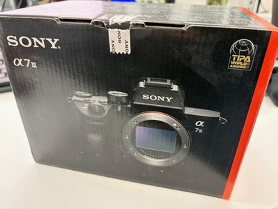 Sony Alpha 7 III ILCE-7M3 24,2MP und Zubehörpaket