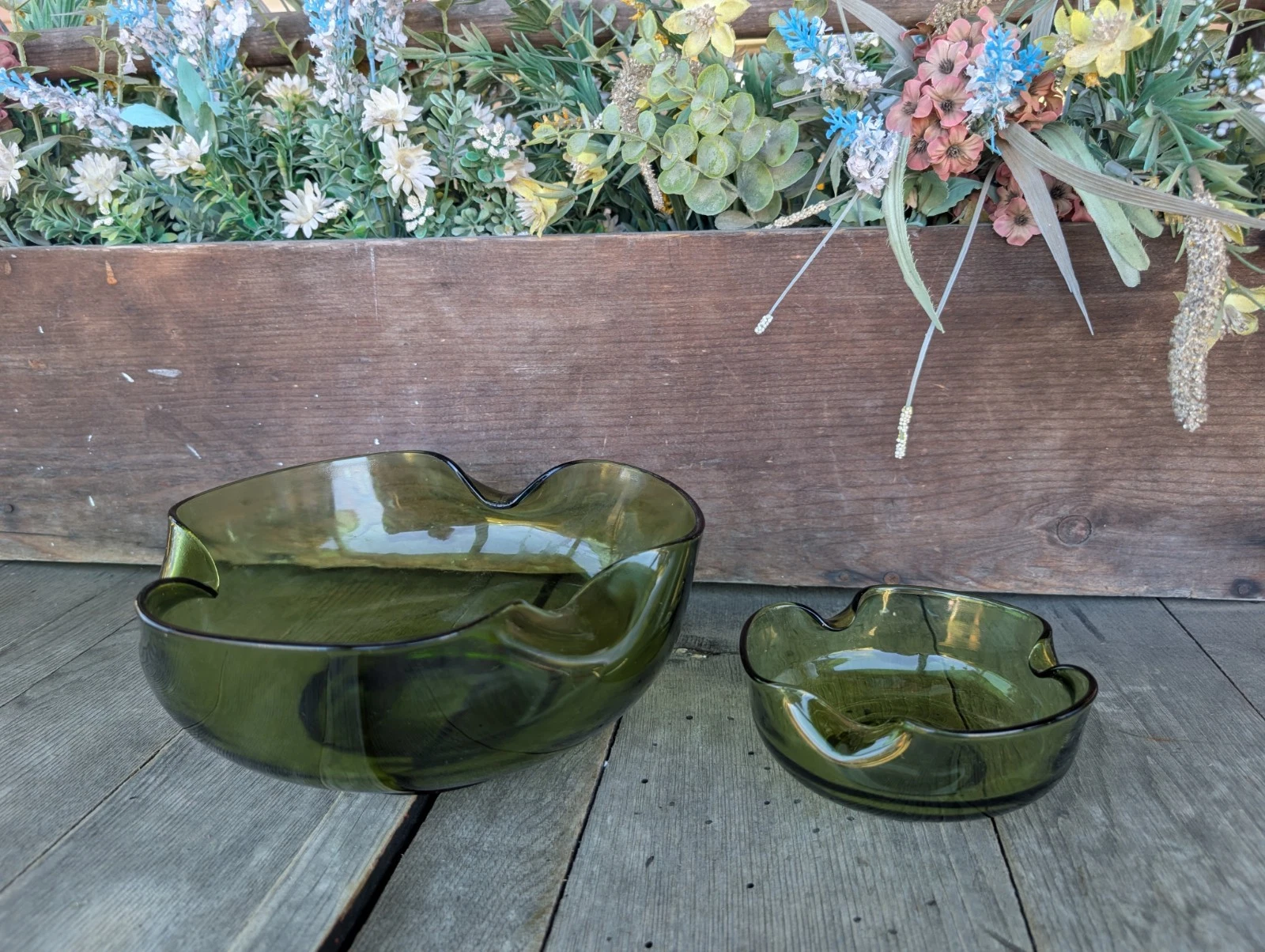 Vintage Anchor Hocking Avocado Green Ruffled Edged Serving Bowls (2)