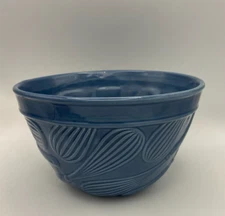 8" Blue Mixing Batter Bowl w/ Whisks