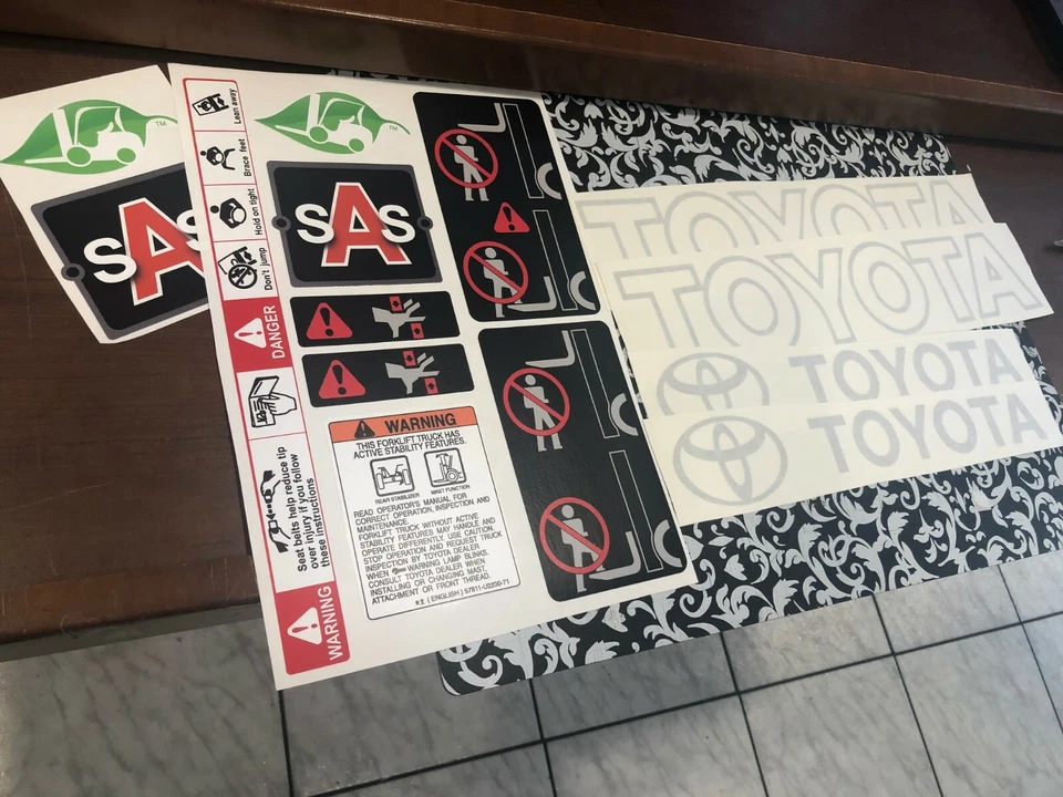 Kit de decalques para empilhadeira Toyota compatível com 8 empilhadeiras série 8FGCU25 kit de decalques  - Imagem 4 de 4