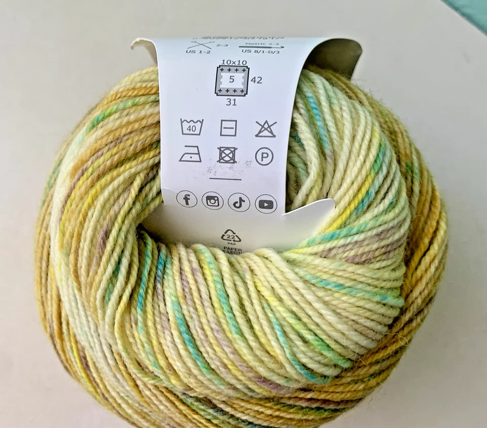 Hilo Laines du Nord - CALCETÍN DEGRADADO PINTURA - Teñido a mano 75/25 Merino/Nylon 458 yardas Foto 4 de 4