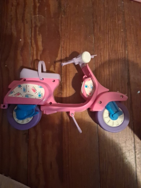 Vintage Barbie Doll Skipper Motor Bike, Scooter, Vespa, Classic 1980’s