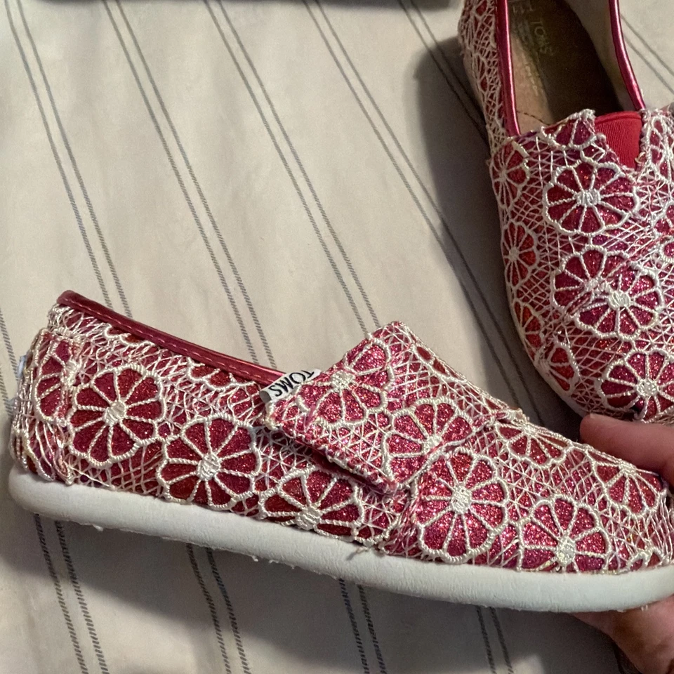 NWT  TOMS Toddler Classic Tiny Glitter Slip On Flats Pink Shoes Size T8 - Image 3 of 4