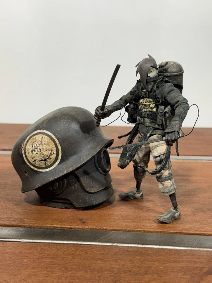 ThreeaA AP Slicer Baka TK Kyuuketsuki and severed Robot Head 1/12 - Image 4 of 4