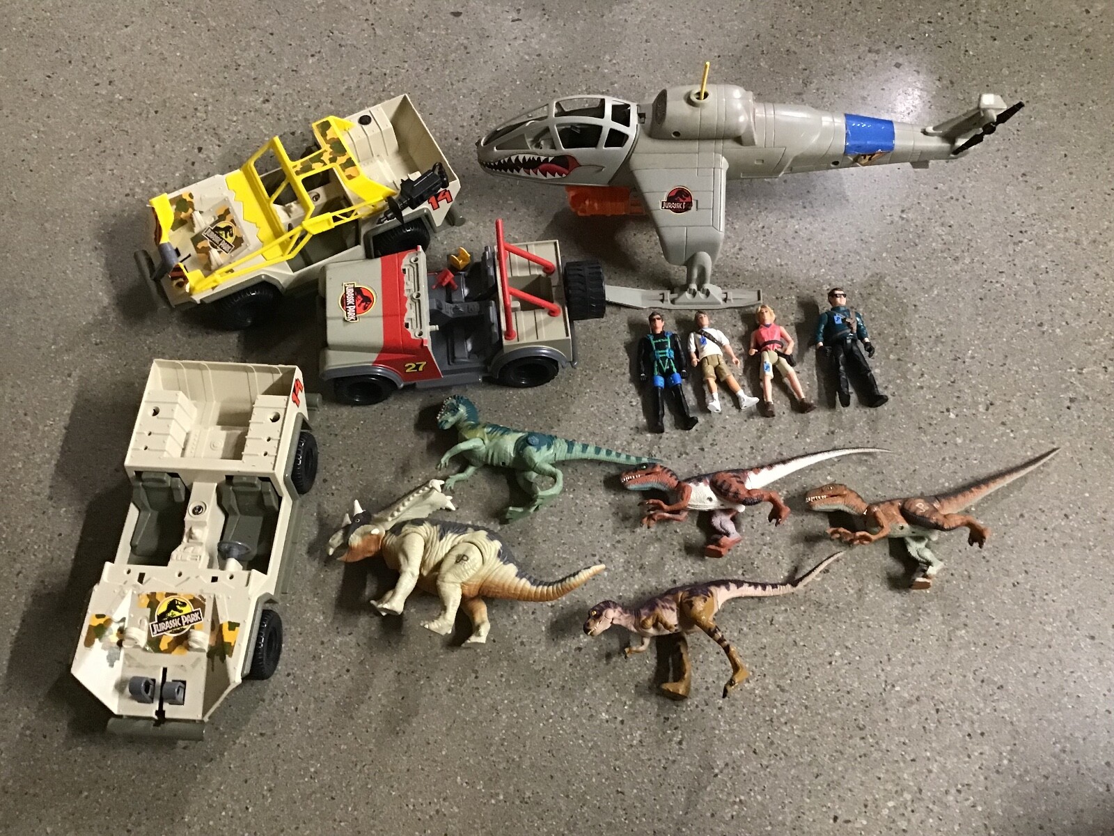 Vintage Jurassic Park Massive Lot Figures Dinosaurs Weapons Play Set