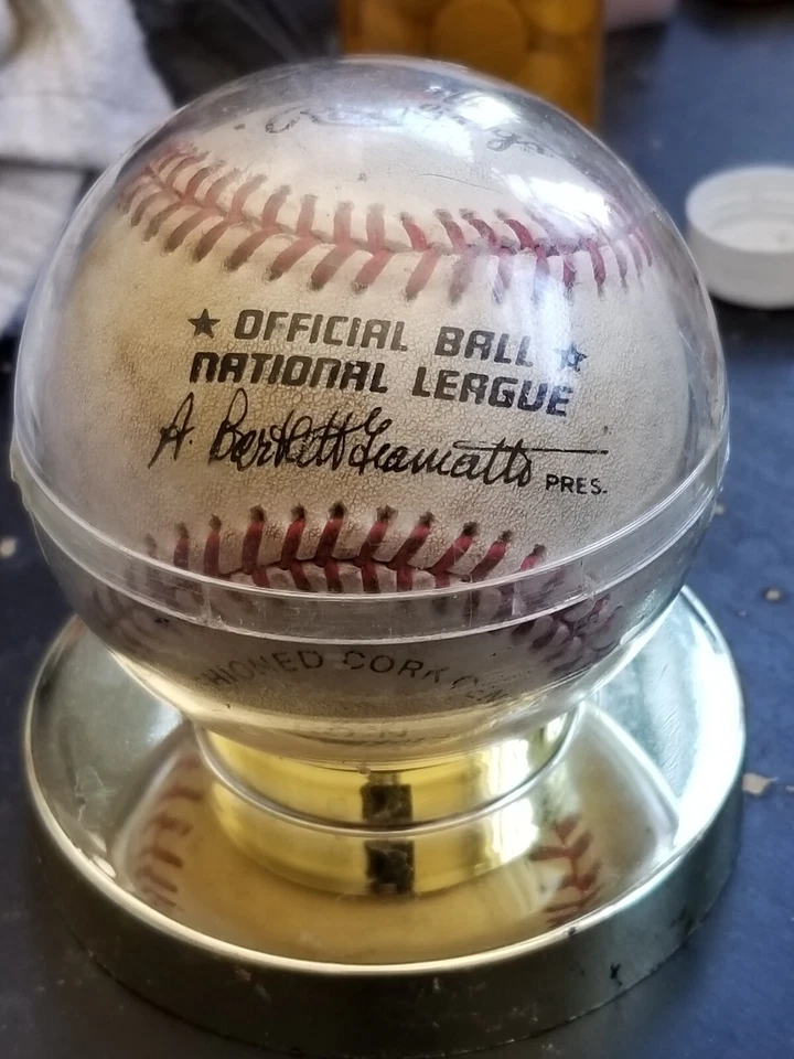 Ozzie Smith Autographed National League Baseball No COA president Giamatti - Image 2 of 2