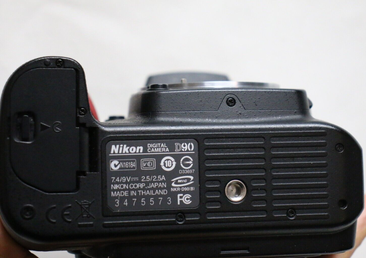 Nikon D90 12.3MP Digital Camera - FOR PARTS | eBay