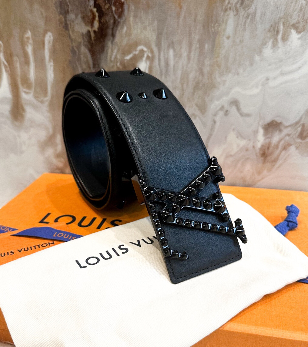 Rare Louis Vuitton Black On Black Studded Thick Clous Rare Louis Vuitton Black On Black Studded Thick Clous