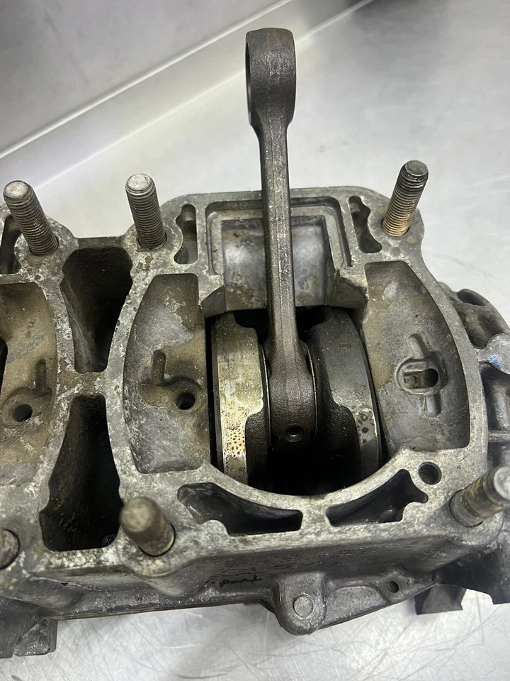 Cigüeñal caja inferior 3086389 99 00 01 02 Polaris 2001 Super Sport Edge 550 Foto 4 de 4