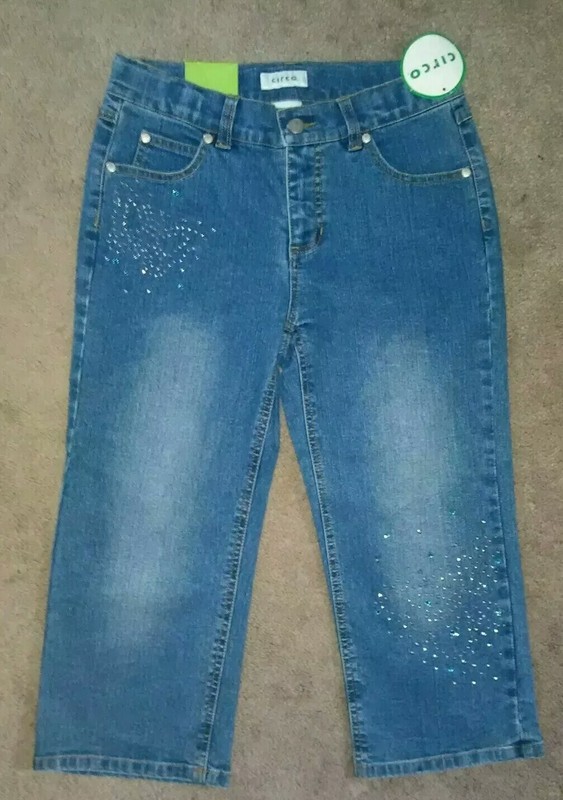 Girl's Circo Capri Jeans w/ Adjustable Waist Size 12 * Brand New w/ Tags!