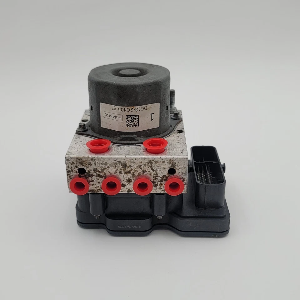 2014 2015 Lincoln MKS ABS Anti Lock Brake Pump Control Unit OEM DG13-2C405-A - Image 3 of 4