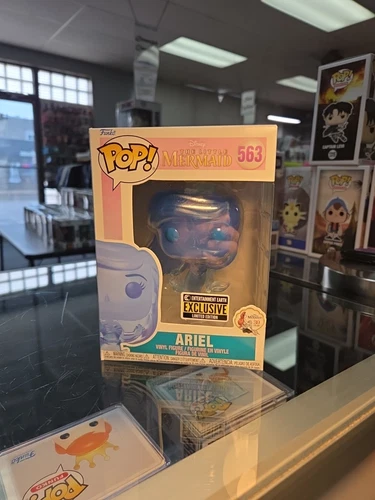 Funko Pop! Vinyl: Disney - Ariel (Translucent Blue) Exclusive #563 W/ Protector