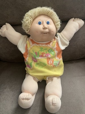 Cabbagepatch Kids Vintage Doll 1984, Wearing The Iconic Garden bodysuit  1984