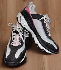 Skechers D'lites Shoes Womens 9.5 Black White Pink  Air Cooled Arch Fit Sneakers
