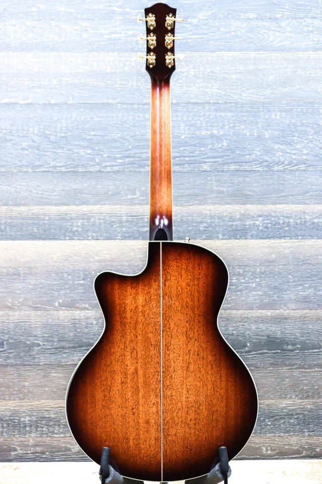 Guitarra Eléctrica Acústica Godin Connaisseur MJ Sunsetburst Maho "B-Stock" con Estuche Foto 3 de 4