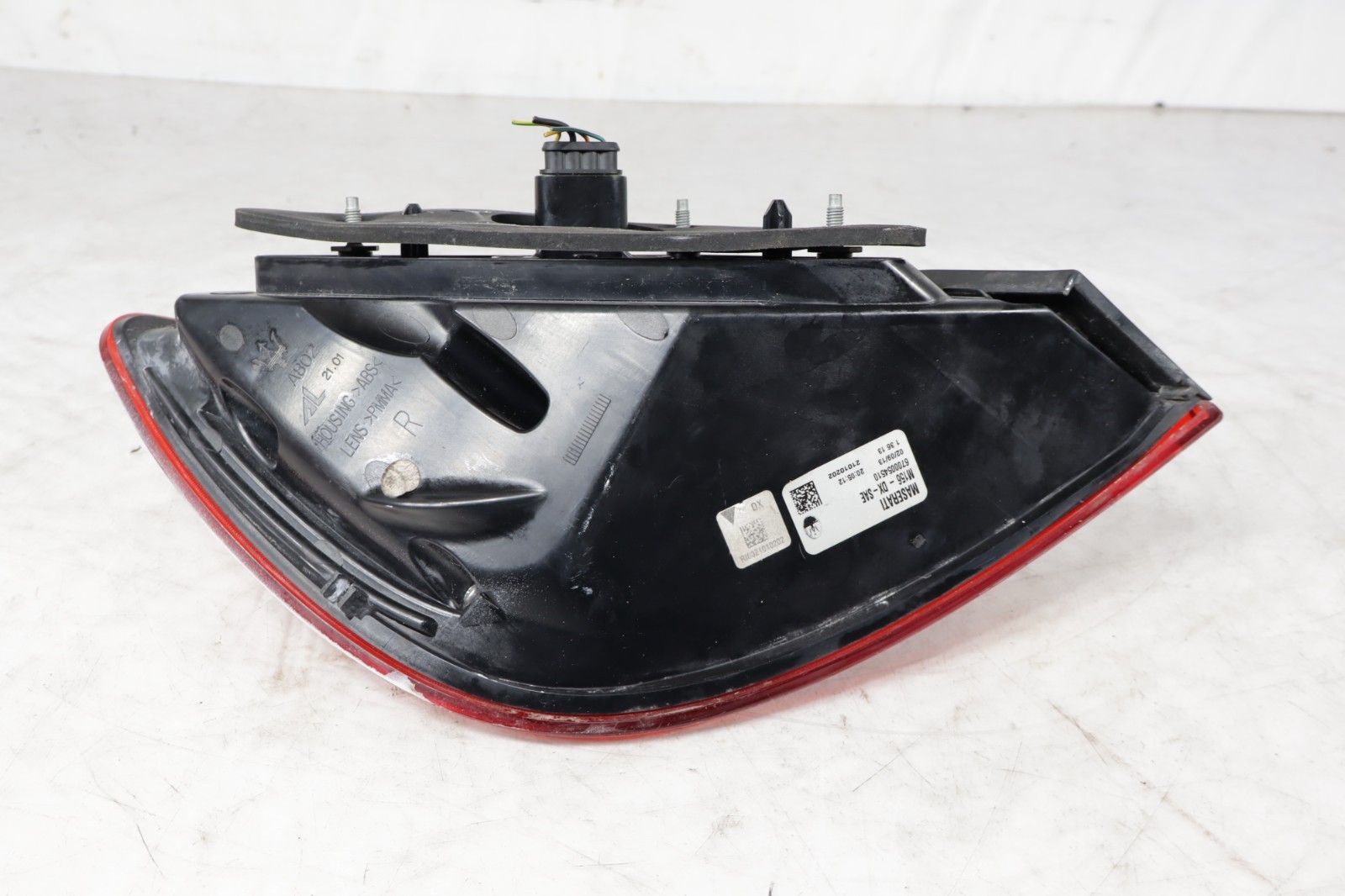 14-20 Maserati Quattroporte M156 Right Outer Taillight Lamp LED Passenger Side