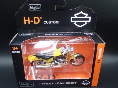 2009 09 FXDFSE CVO FAT BOB HARLEY DAVIDSON MOTORCYCLE MAISTO SERIES 45 1/18 BIKE