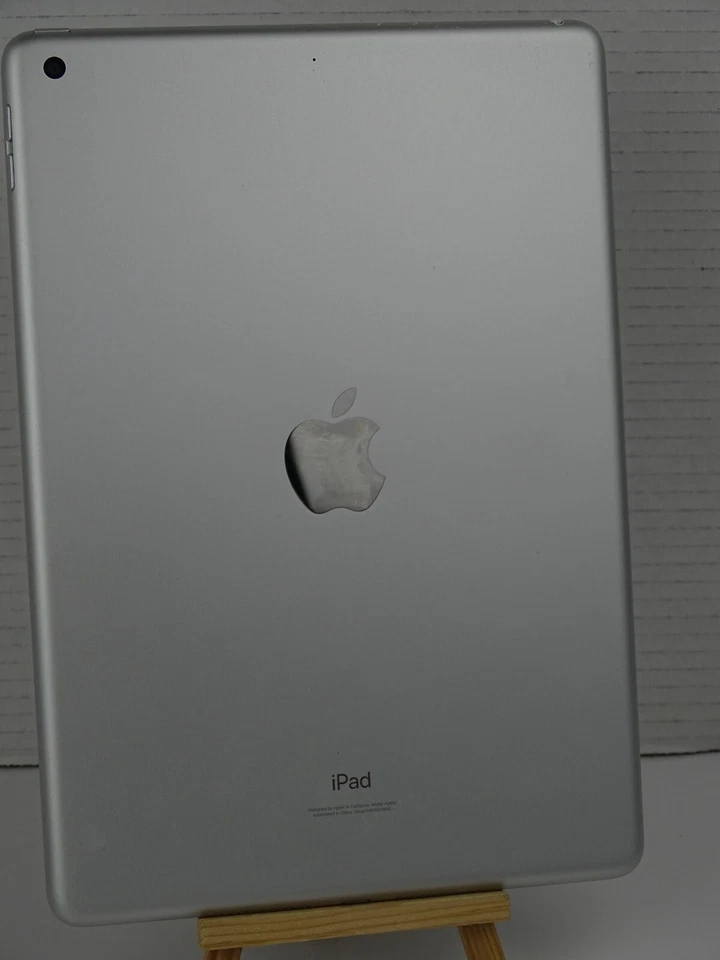 Apple iPad 10.2 (9th generation) A2602   Space Grey As Is No Display Read - Image 3 of 4