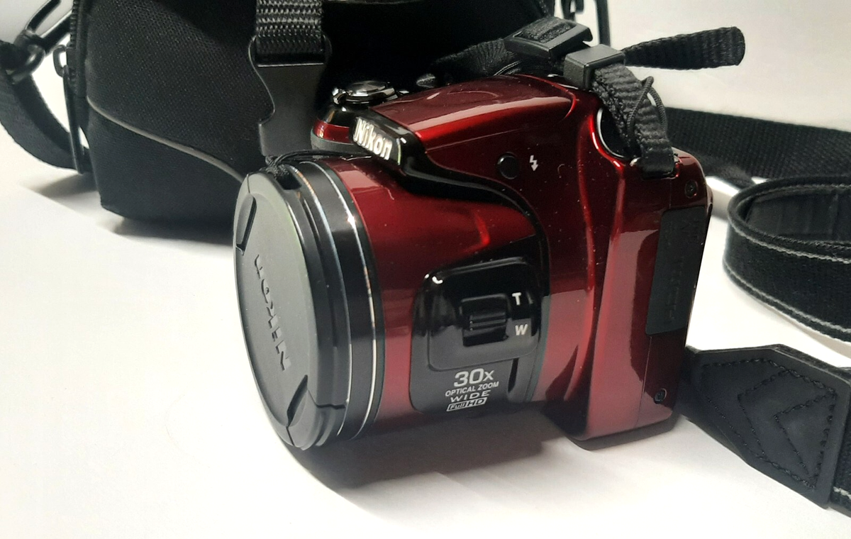 Nikon Coolpix L820 Digital Camera Burgundy/Red W/Box, Case, Book