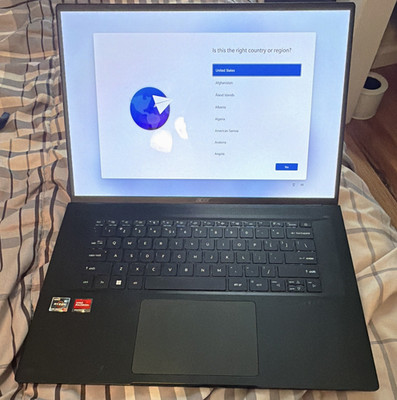Acer Swift Edge 16in Laptop 4K OLED 16GB RAM 1TB SSD Win 11 Black
