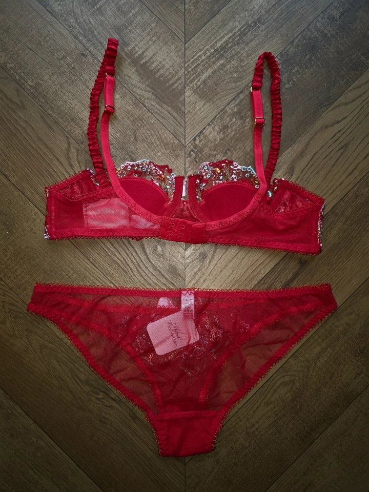 BNWT Agent Provocateur Naomi Set Red Embroidered Bra 34A Brief M Luxury Lingerie - Image 2 of 3