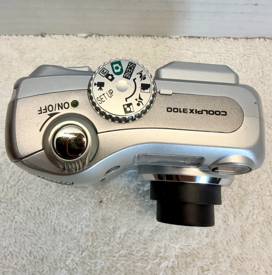 Nikon Coolpix 3100 Digital Camera 3.2MP Fully Tested Lexar 16MB CF Card READ - Image 2 of 4