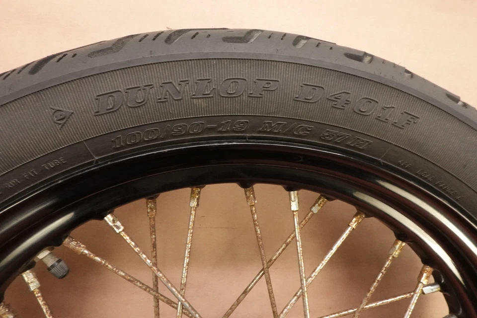 2007-2012 Harley Davidson Sportster 1200 XL1200N roda dianteira aro pneu DUNLOP - Imagem 2 de 4