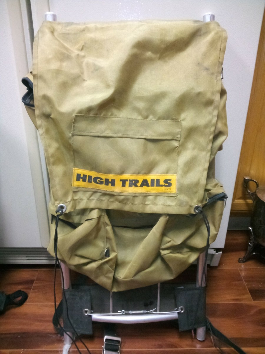 Vintage Large High Trails Cruiser Hiking Camping Backpack