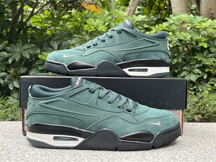 Size 10.5 - Nigel Sylvester x Air Jordan 4 RM SP Fence Green Size 10.5 - Nigel Sylvester x Air Jordan 4 RM SP Fence Green