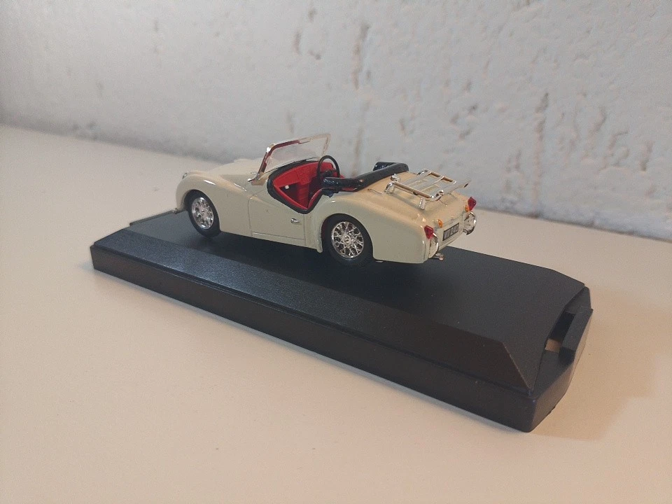 Triumph TR3 1956 Open Convertible 1/43 Vitesse Cod. L057 C Limited Edition - Immagine 4 di 4
