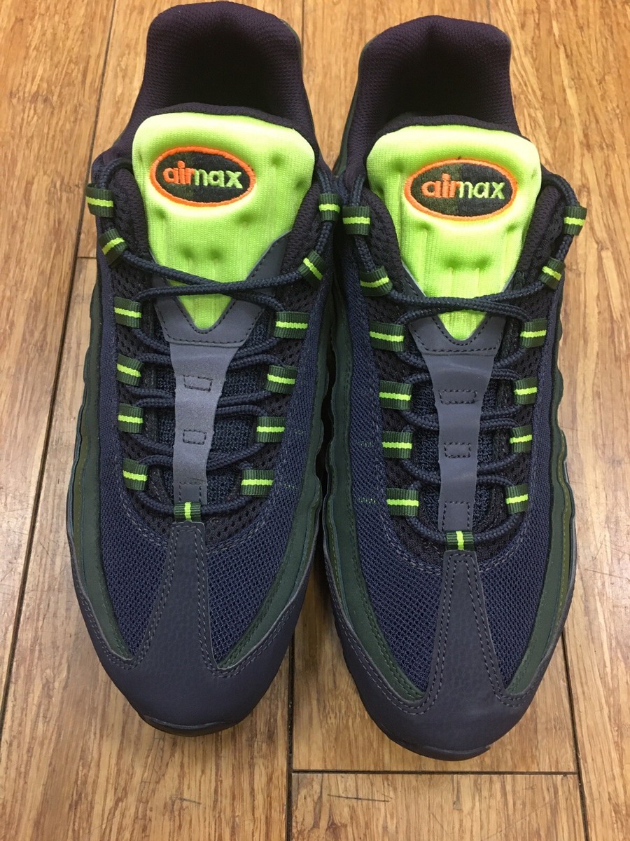 Nike Air Max '95 Style# 609048-500 Size 12.5 New/ Dead Stock Nike Air Max '95 Style# 609048-500 Size 12.5 New/ Dead Stock