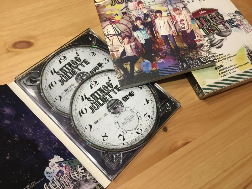 SHINee Juliette CD DVD PHOTO BOOK (UNIVERSAL MUSIC 2011) K-POP BOY BAND - Image 3 of 4