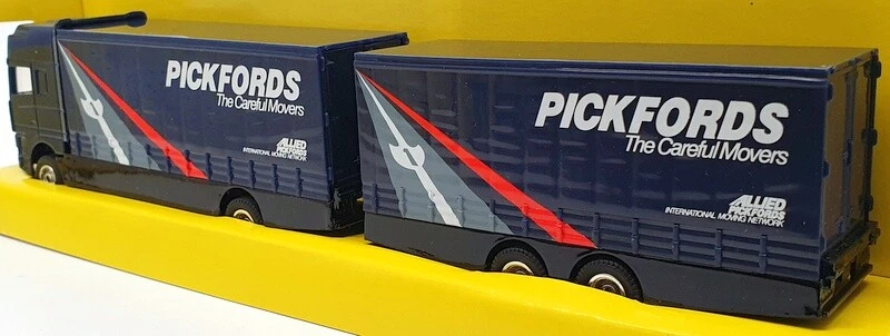 Corgi 1/64 Scale TY87006 - DAF 95' Short Wheel Base & Close Couple Trailer - Image 4 of 4