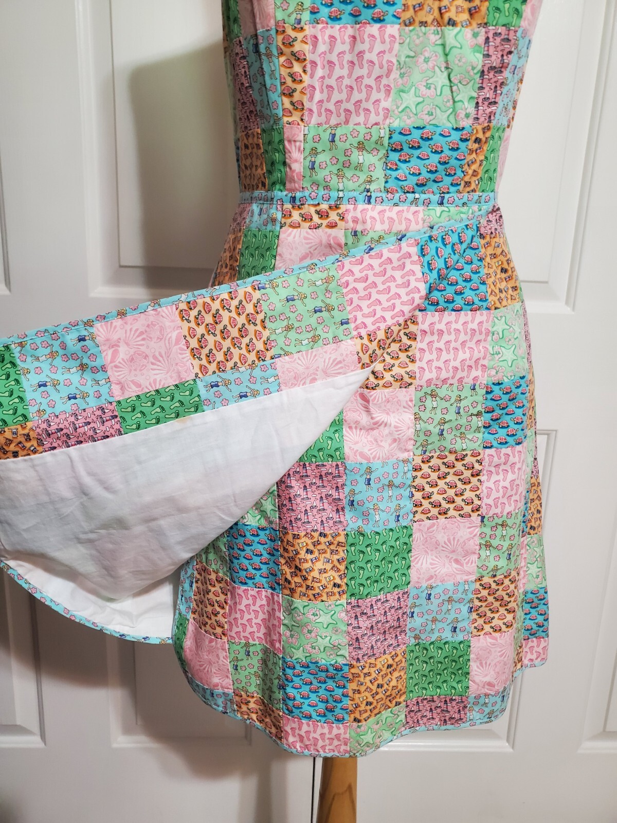 Vineyard Vines Strapless Patchwork Animals Lighth… - image 6