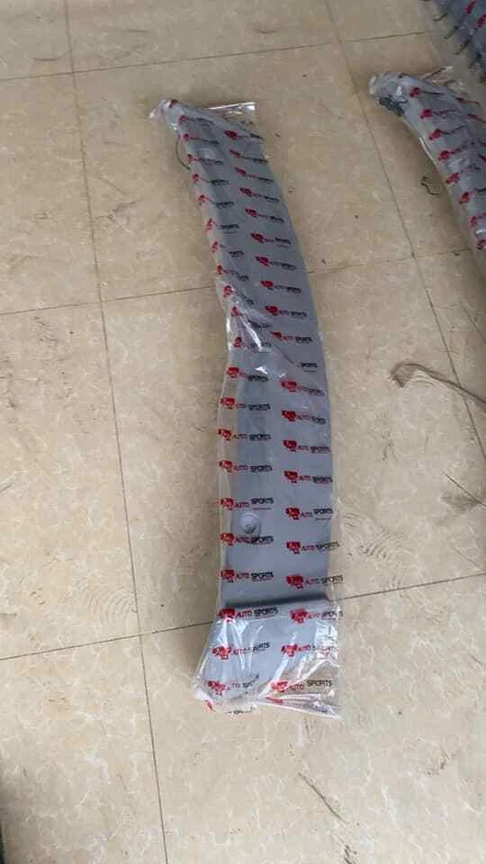 Alerón Toyota Vitz/Yaris RS (para modelo: 2005-2011) [con luz de freno] Foto 3 de 3