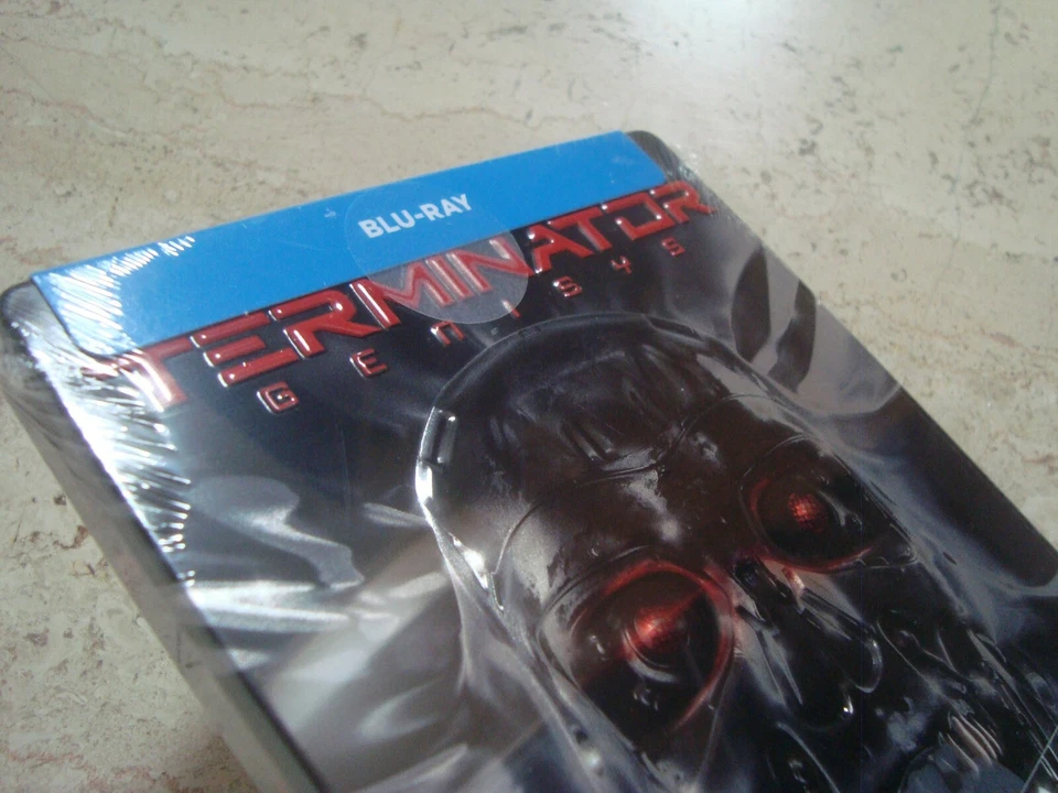 TERMINATOR GENISYS Schwarzenegger EMBOSSED BluRay FuturePak NEW&SEALED MetalPak  - Image 2 of 4