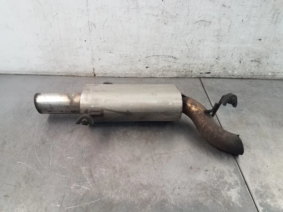 2005 Subaru WRX STi Aftermarket Muffler / Tip #6693 S4 - Image 4 of 4