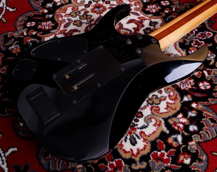 Electric Guitar USED Ibanez RGIR27E Black Solid 7 string RH Electric Guitar USED Ibanez RGIR27E Black Solid 7 string RH
