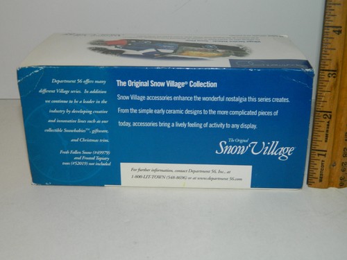 Dept 56 Snow Village Gifts on the Go"2 pc Accessory Set 56.55035 - Picture 5 of 6