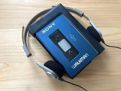 SONY WALKMAN TPS-L2 含め3点セット‼️ s-l400.jpg