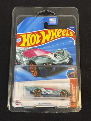 2025 MATTEL HOT WHEELS CAR BLITZSPEEDER 215/250 HW TRACK CHAMPS 2/5 W/ PROTECTOR