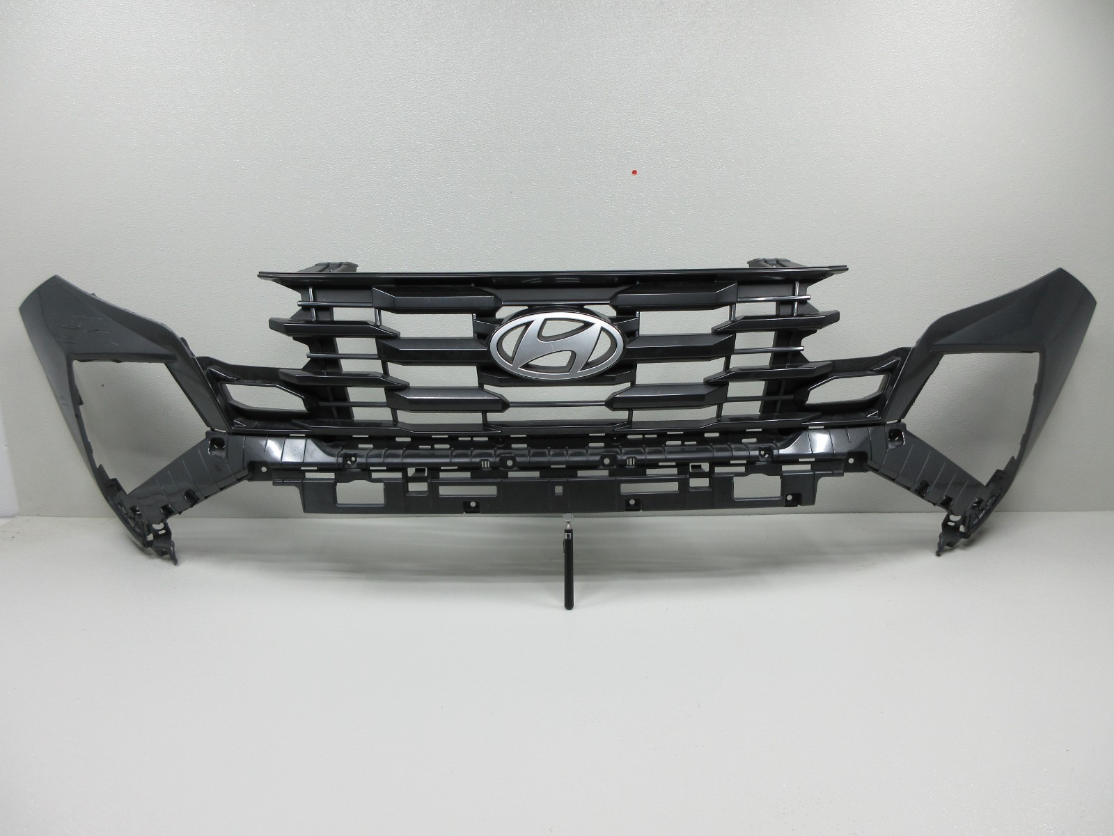 2025-2026 HYUNDAI TUCSON FRONT UPPER BUMPER COVER OEM 86511-CW500