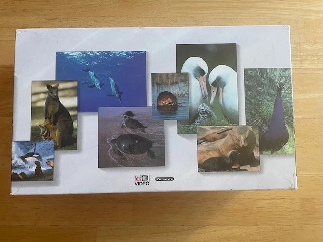 David Attenborough's 1991 Time Life The Trails of Life ~ 12 Volume Set VHS Tapes - Image 2 of 4
