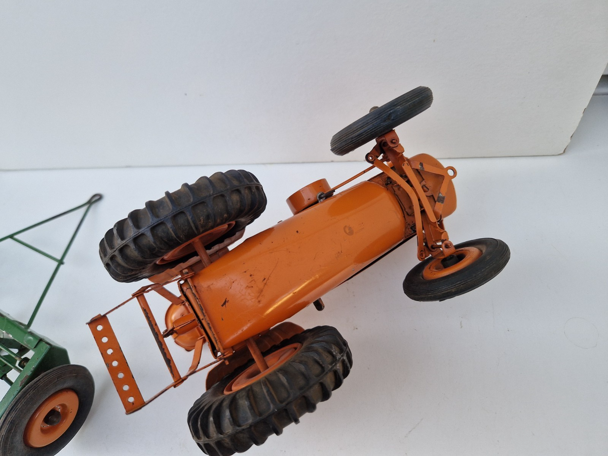 JOUET ANCIEN TRACTEUR CIJ 1952 EUR 110,00 - FR