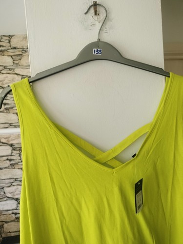 Ladies lime green summer top size 26 NEw Look branded new - Picture 2 of 3