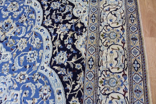 FINE PERSIAN NAIN CARPET WOOL AND SILK, EXCELLENT DRAWING 322 X 195 CM - Picture 11 of 14