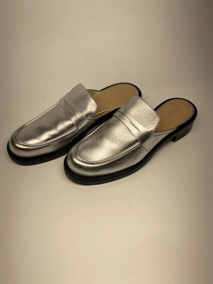 Mocasín mula STUART WEITZMAN Palmer Bold plateado talla 10 B para mujer